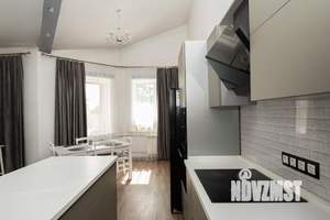 Таунхаус 163м², 3-этажный, участок 1 сот.