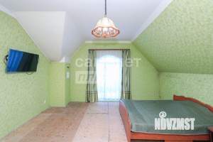 Дом 220м², 2-этажный, участок 10 сот.