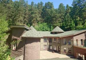 Дом 678м², 2-этажный, участок 20 сот.