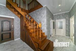 Коттедж 175м², 2-этажный, участок 6 сот.