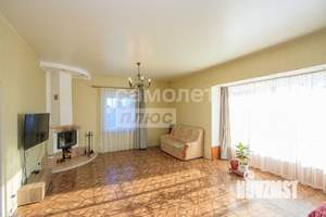 Дом 220м², 2-этажный, участок 10 сот.