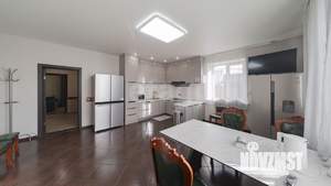 Дом 252м², 2-этажный, участок 6 сот.