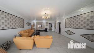 Дом 252м², 2-этажный, участок 6 сот.