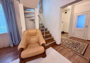 Дом 120м², 3-этажный, участок 8 сот.