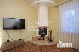 Дом 220м², 2-этажный, участок 10 сот.