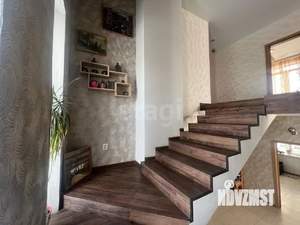 Дом 301м², 3-этажный, участок 12 сот.