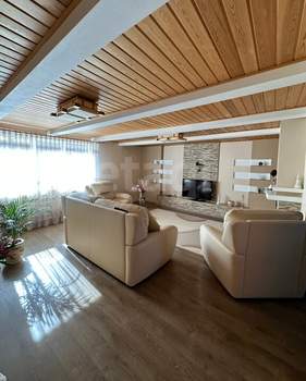 Дом 247м², 2-этажный, участок 15 сот.