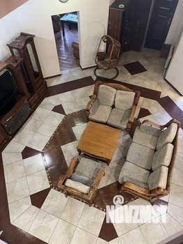 Дом 534м², 3-этажный, участок 18 сот.