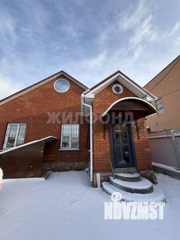 Дом 111м², 3-этажный, участок 2 сот.