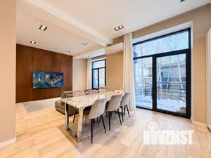 Таунхаус 180м², 2-этажный, на длительный срок, 