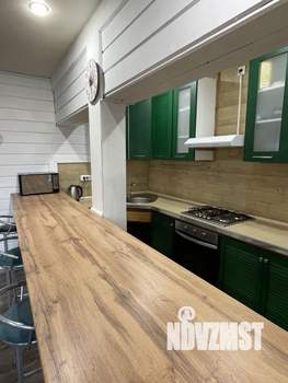 Дом 250м&sup2;, 2-этажный, посуточно, 