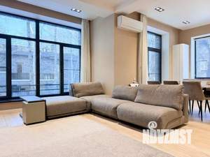 Таунхаус 180м², 2-этажный, на длительный срок, 