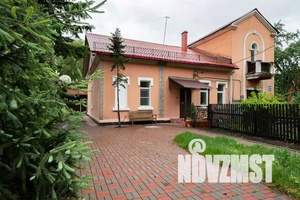 Коттедж 100м², 2-этажный, на длительный срок, 