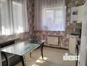 Дом 198м&sup2;, 2-этажный, посуточно, 