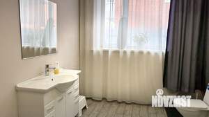 Коттедж 200м², 2-этажный, на длительный срок, 