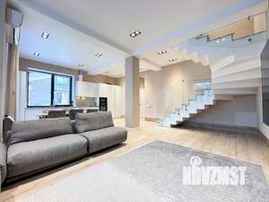 Таунхаус 180м², 2-этажный, на длительный срок, 