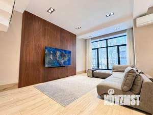 Таунхаус 180м², 2-этажный, на длительный срок, 