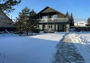 Дом 210м&sup2;, 2-этажный, участок 9 сот.  