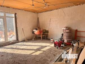 Дом 240м², 2-этажный, участок 6 сот.  