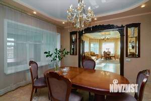 Коттедж 374м², 3-этажный, участок 9 сот.  