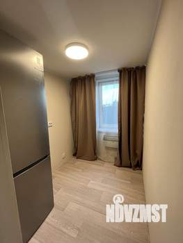 Дом 100м&sup2;, 2-этажный, участок 10 сот.  