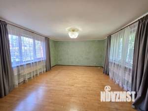 Таунхаус 205м², 3-этажный, участок 1 сот.  