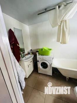 Дом 61м², 2-этажный, участок 9 сот.  