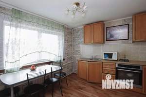 Дом 71м², 2-этажный, участок 12 сот.  