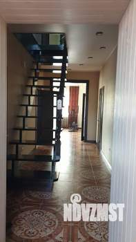 Дом 228м&sup2;, 2-этажный, участок 6 сот.  