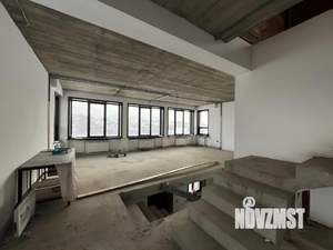 Коттедж 600м², 3-этажный, участок 42 сот.  