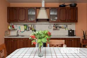 Коттедж 263м², 2-этажный, участок 15 сот.  