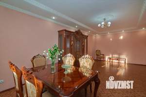 Дом 168м², 2-этажный, участок 11 сот.  