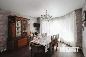 Коттедж 242м², 2-этажный, участок 14 сот.  