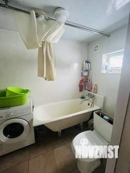 Дом 61м², 2-этажный, участок 9 сот.  