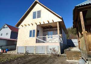 Дом 150м&sup2;, 2-этажный, участок 5 сот.  