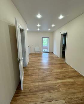 Дом 180м², 2-этажный, участок 9 сот.  