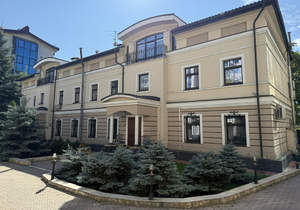 Дом 533м², 3-этажный, участок 7 сот.  