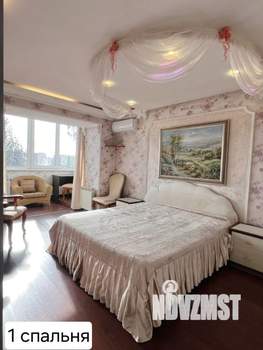 Коттедж 350м², 3-этажный, участок 16 сот.  
