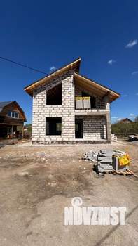 Дом 200м², 2-этажный, участок 5 сот.  