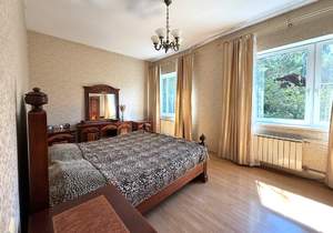 Дом 210м², 2-этажный, участок 10 сот.  