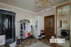 Коттедж 242м², 2-этажный, участок 14 сот.  