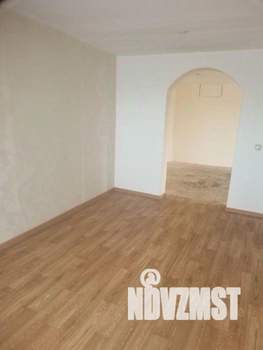 Дом 122м², 2-этажный, участок 6 сот.  