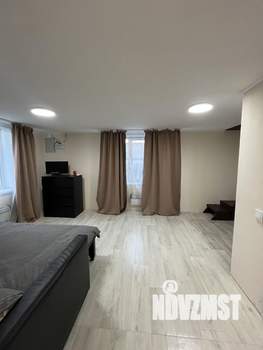 Дом 100м&sup2;, 2-этажный, участок 10 сот.  