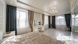 Дом 261м², 2-этажный, участок 6 сот.  