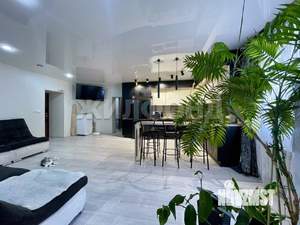 Дом 148м², 2-этажный, участок 10 сот.  