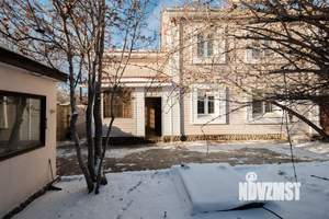 Дом 280м&sup2;, 3-этажный, участок 8 сот.  