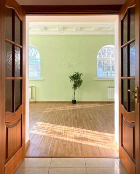 Дом 203м&sup2;, 2-этажный, участок 10 сот.  