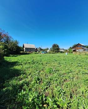 Дом 61м², 2-этажный, участок 10 сот.  