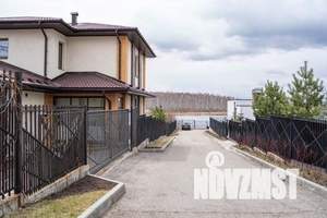 Коттедж 465м&sup2;, 3-этажный, участок 10 сот.  