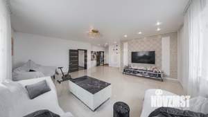 Дом 252м², 2-этажный, участок 6 сот.  